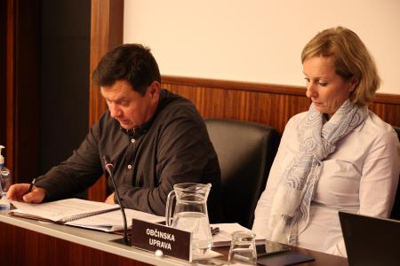 8. redna seja Občinskega sveta Občine Kamnik   (27)